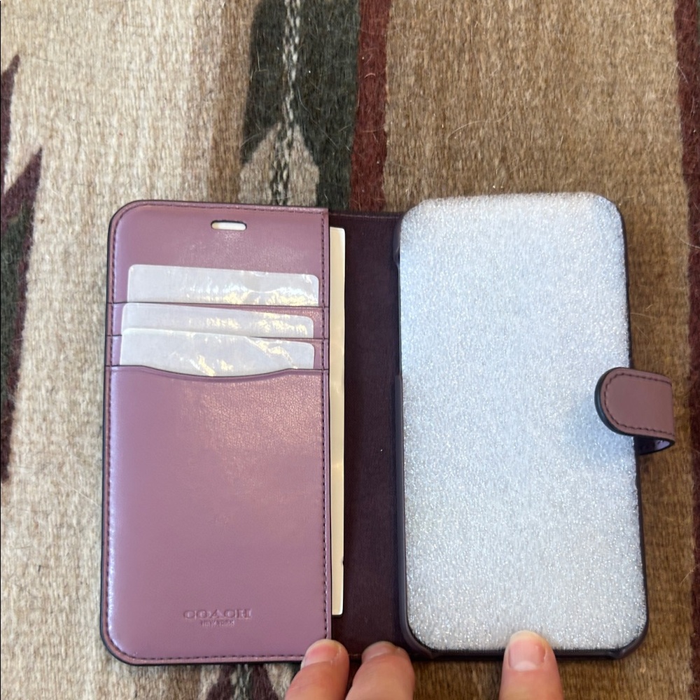 Coach Floral Monogram iPhone XR
Case Wallet - Picture 4 of 7